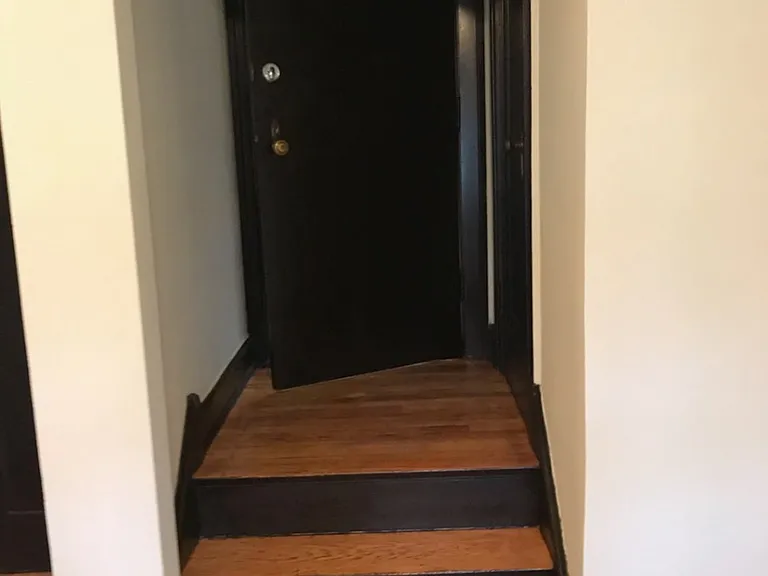 5542 W Leland Ave #G — Photo 2