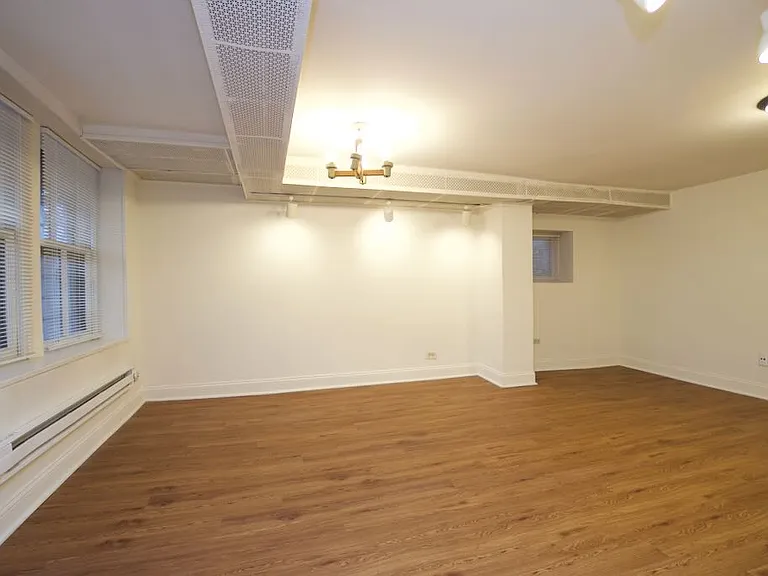626 W Wellington Ave #RG — Photo 11