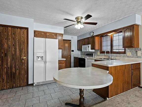 5th image of 103 Nantucket Ave SW