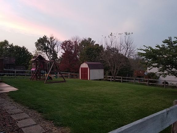 2nd image of 10125 Hiddenknoll Dr