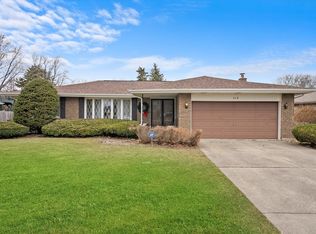418 Ridgeview St, Downers Grove, IL 60516