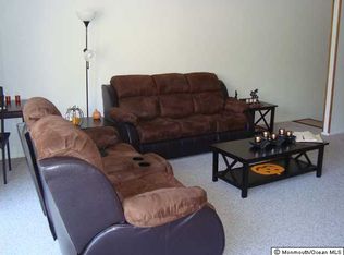 13 Woodpecker Rd, Howell, NJ 07731