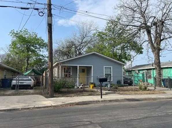 636 Cordelia St, San Antonio, TX 78237