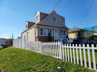 23418 147th Ave, Rosedale, NY 11422