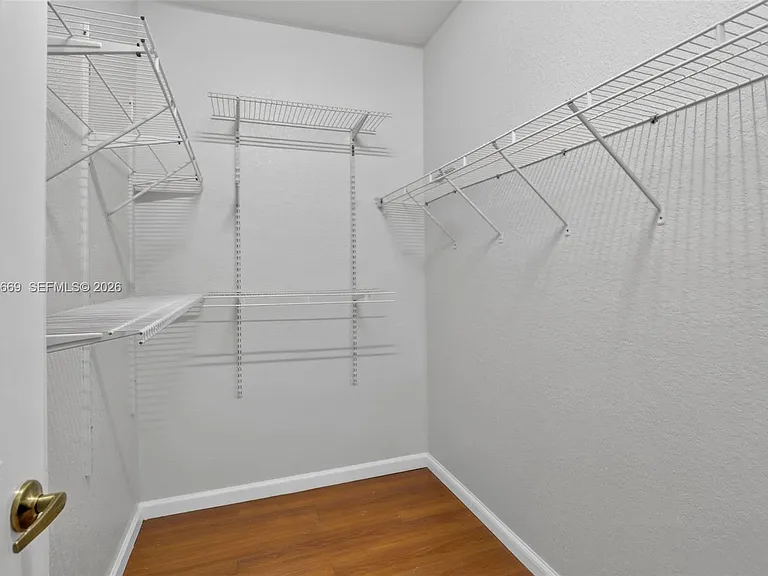 5337 SW 40th Ave #5337 — Photo 33