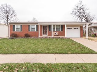 12022 Renaissance Dr, Maryland Heights, MO 63043