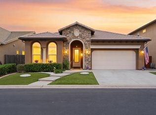 11327 N Via Napoli Drive, Fresno, CA