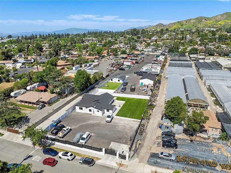 11549 Kagel Canyon St — Photo 37