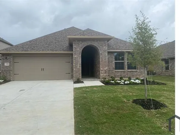 1120 Red Hawk Ln, Forney, TX 75126