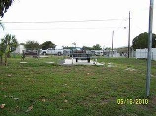 1027 21st St, Okeechobee, FL 34974