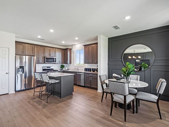 Dining area off kitchen