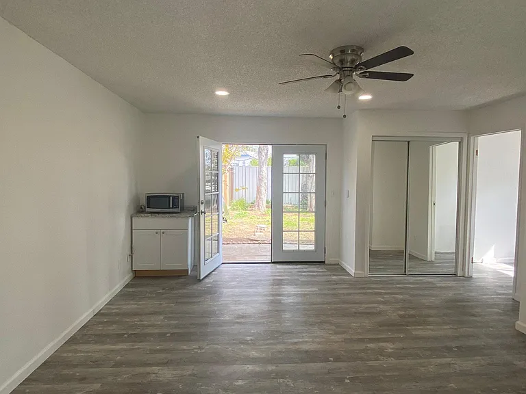 9430 Glade Ave #4 — Photo 4