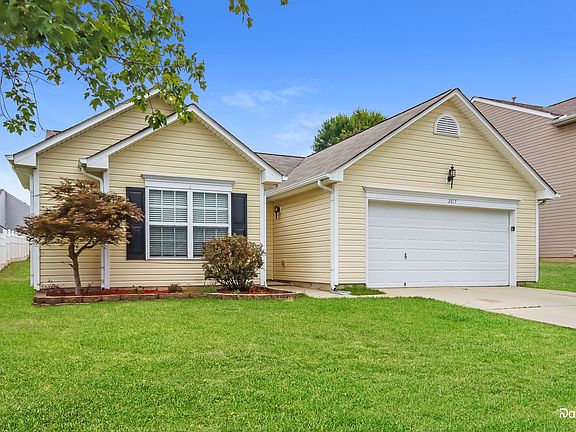 2nd image of 2017 Clear Brooke Dr