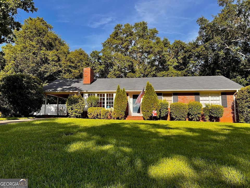 1st image of 606 Brookwood Dr