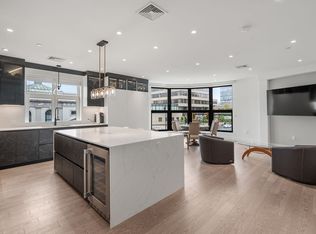 69 Walnut St #4/5, Brookline, MA 02445