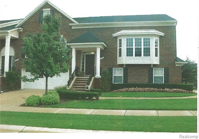 776 Paint Creek Dr #1, Troy, MI 48085