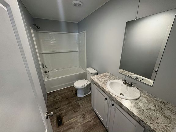 4th image of 69 South St