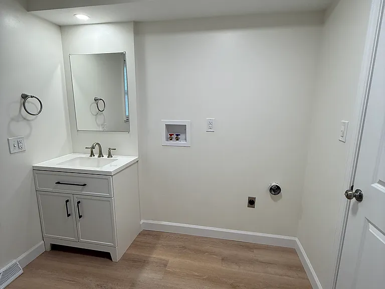 5018 Forest Park Pl #2 — Photo 4
