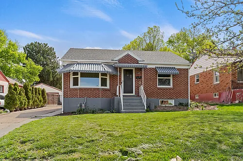 3846 S Madison Ave Photo 1