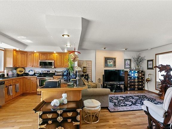 2nd image of 1319 Berkeley Ave