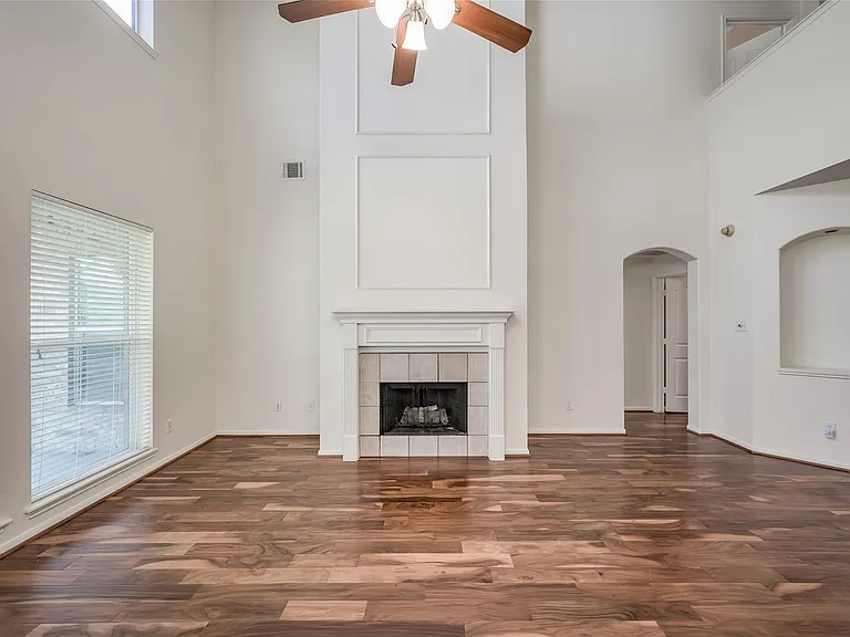 3402 Caloway Ct — Photo 8