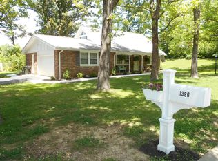 1380 Ramona Dr E, Paducah, KY 42001