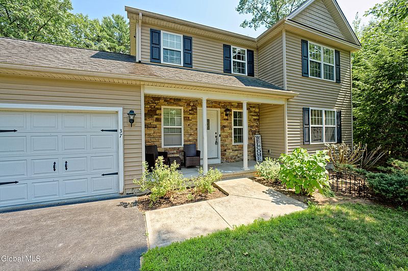 2nd image of 37 Ella Drive