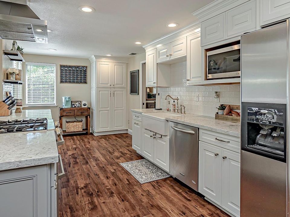 2nd image of 6933 Paseo Del Sol Way