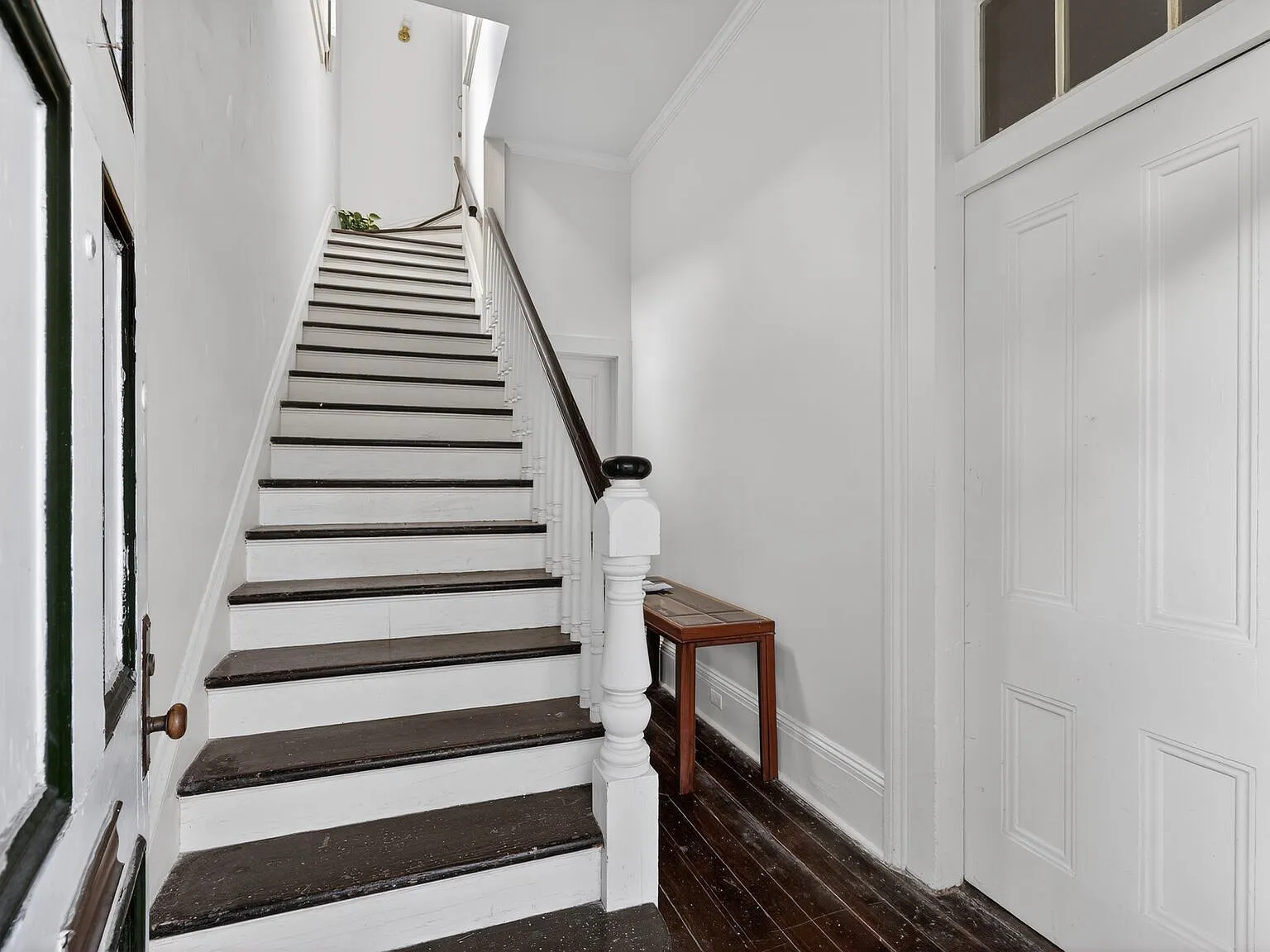 2 bed, 1210 sqft, $1,800 — Photo 3