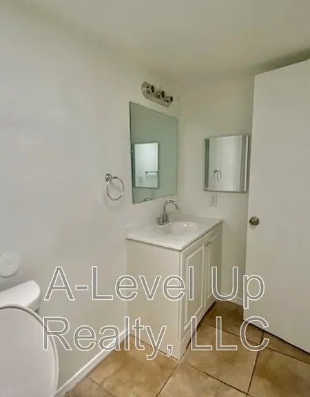 1027 S Santa Rita Ave #1 — Photo 6