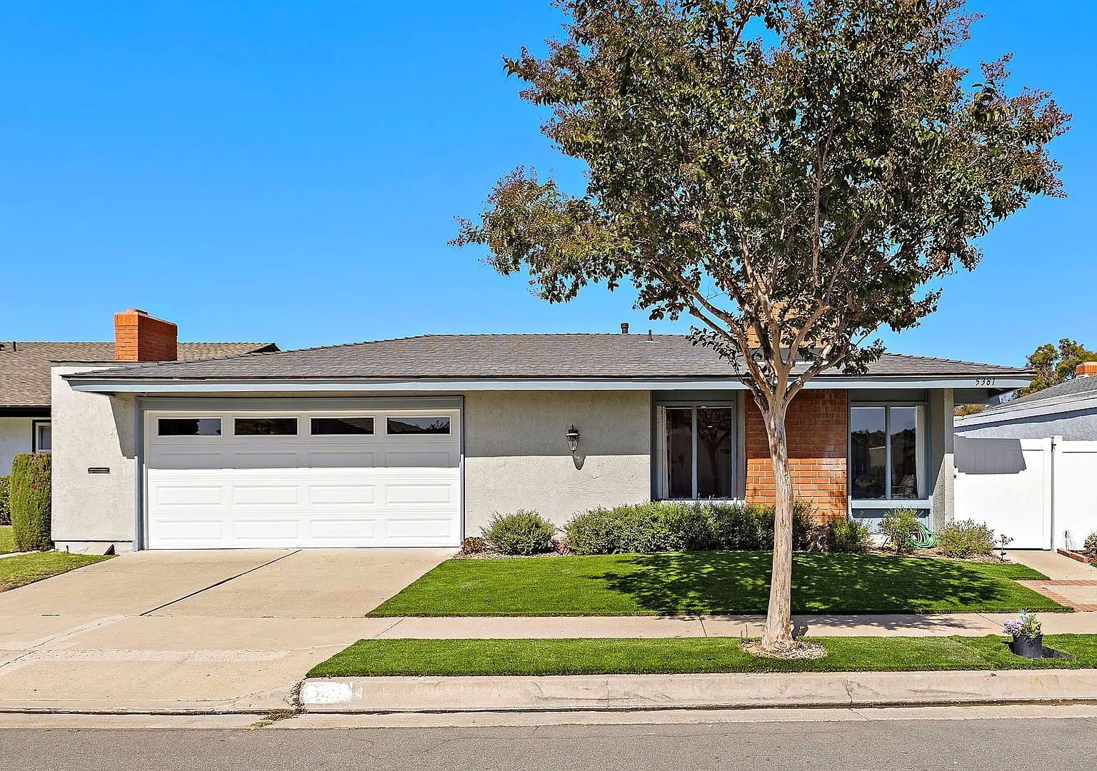 Turtle Rock Single Level Home — Photo 2