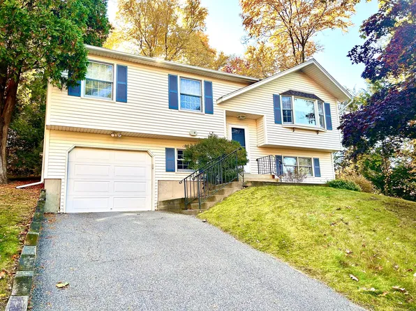12 Oxbow Drive, Torrington, CT 06790