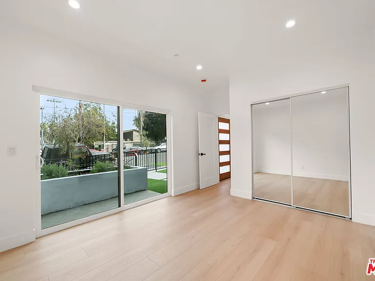 913 N Hobart Blvd #1/4 — Photo 27