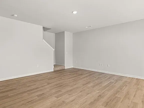 210 Deerberry Dr — Photo 15