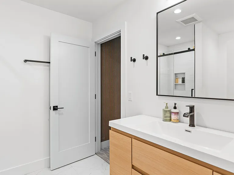 1480 Harbor Ln — Photo 31