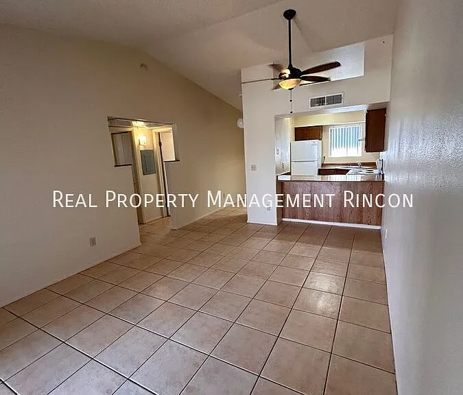 1417 N El Rio Dr — Photo 5