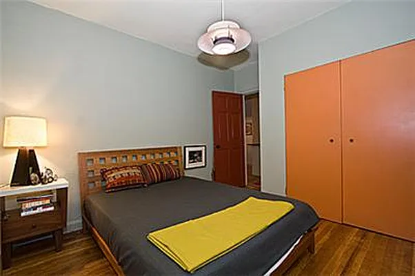 Sold by R New York | media 4