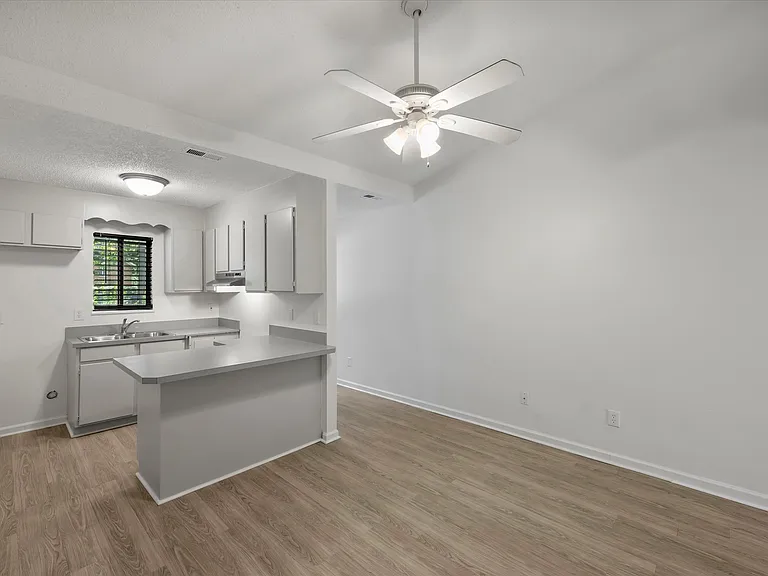 4306 Tantilla Cir #C — Photo 9