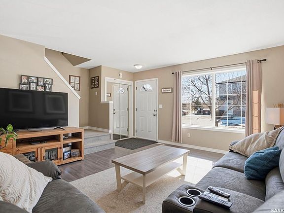 4th image of UNIT 228-670 Kenderdine ROAD