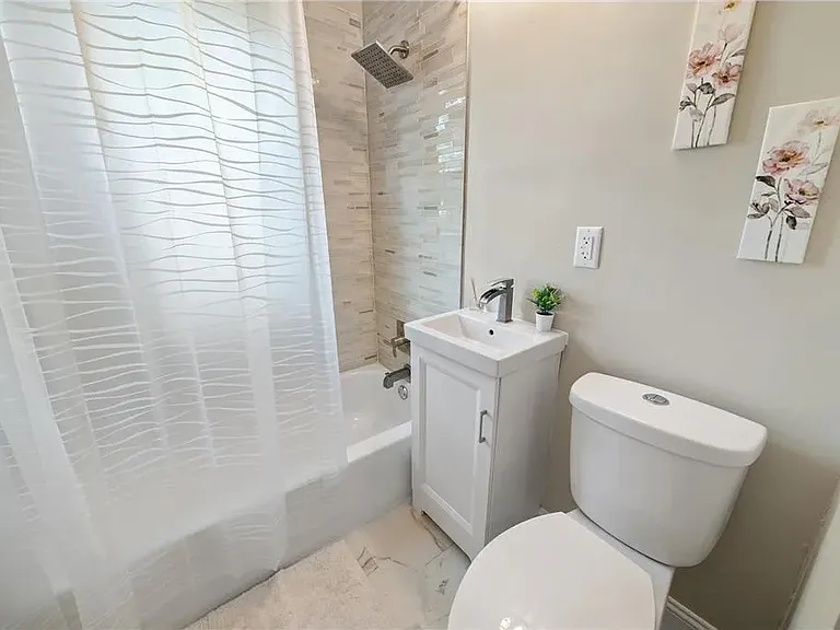 4014 Regent Ave N — Photo 16