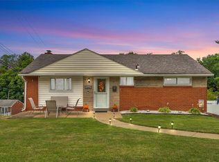 5260 Ranchview Dr, Pittsburgh, PA 15236