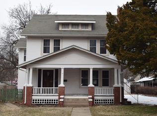 410 E 4th St, Newton, KS 67114