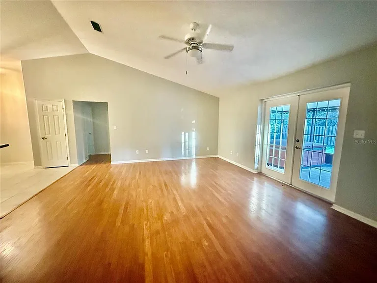 2161 SW 41st Ln — Photo 12