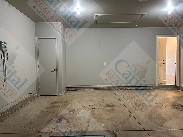3316 NW 158th Ter — Photo 41