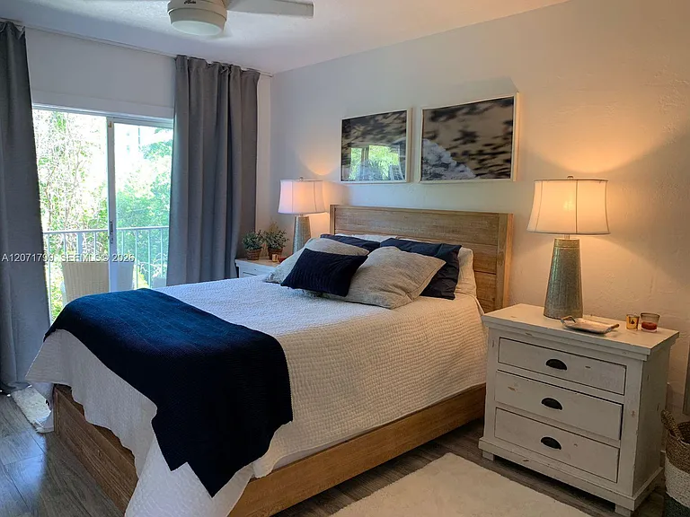 1860 Venice Park Dr #206 — Photo 10