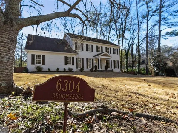 6304 Broomsedge Trl, Peachtree Corners, GA 30092