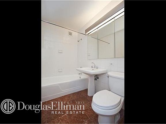 4th image of 525 E 72nd St APT 46H
