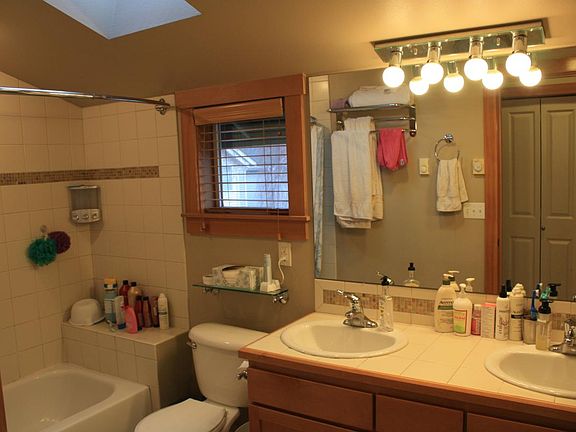 Full Bath Upstairs