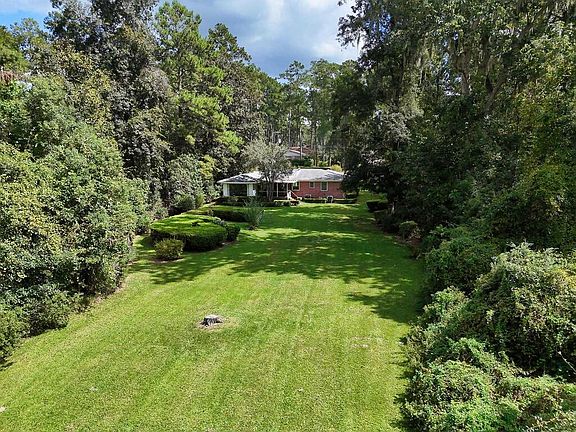 3rd image of 601 Partridge Dr