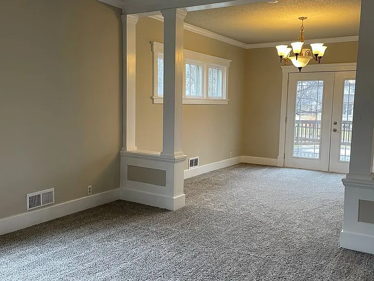 2512 Willis Ave — Photo 7